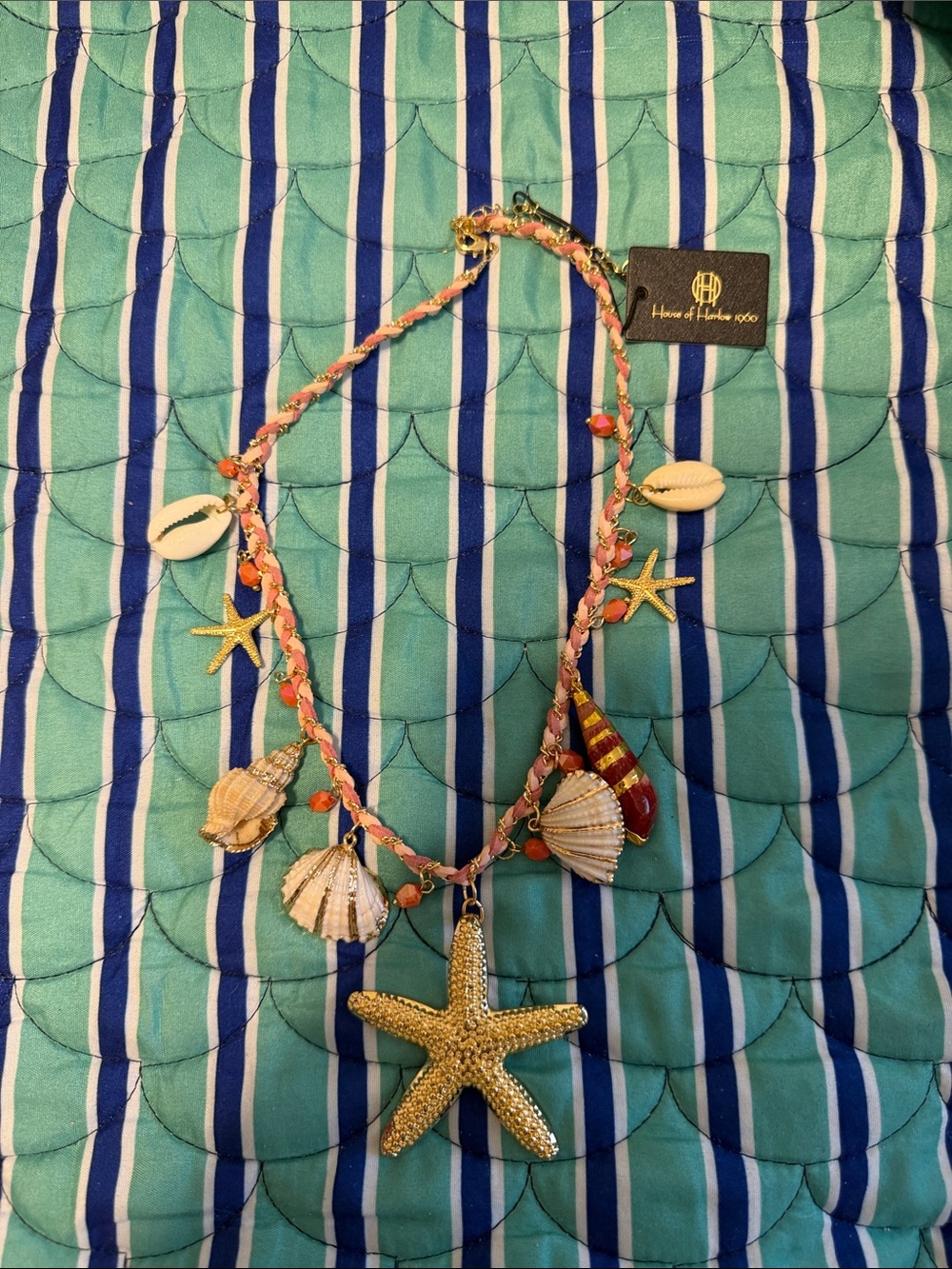 NWT House of Harlow 1960 Gold and Coral Starfish Shell Charm Necklace